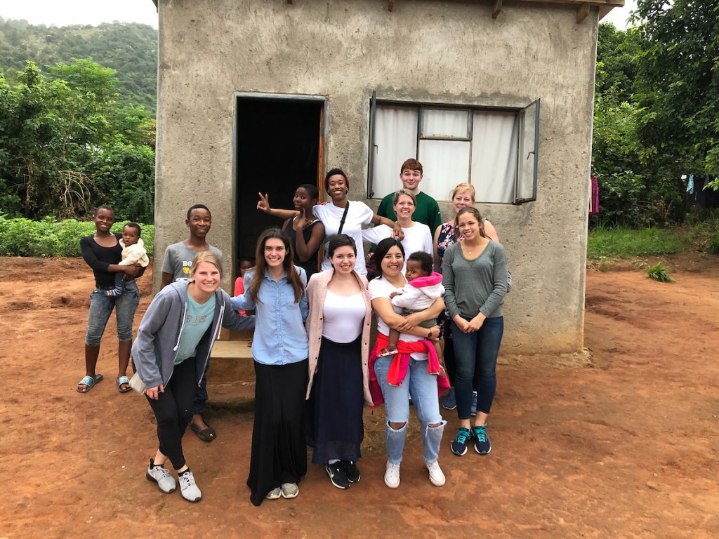 Students study abroad spring break trip to Africa