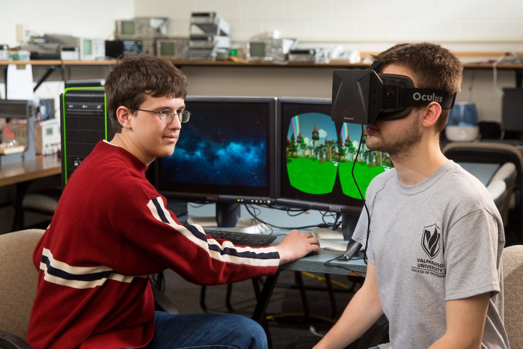 Computer engineering majors experience VR creation.