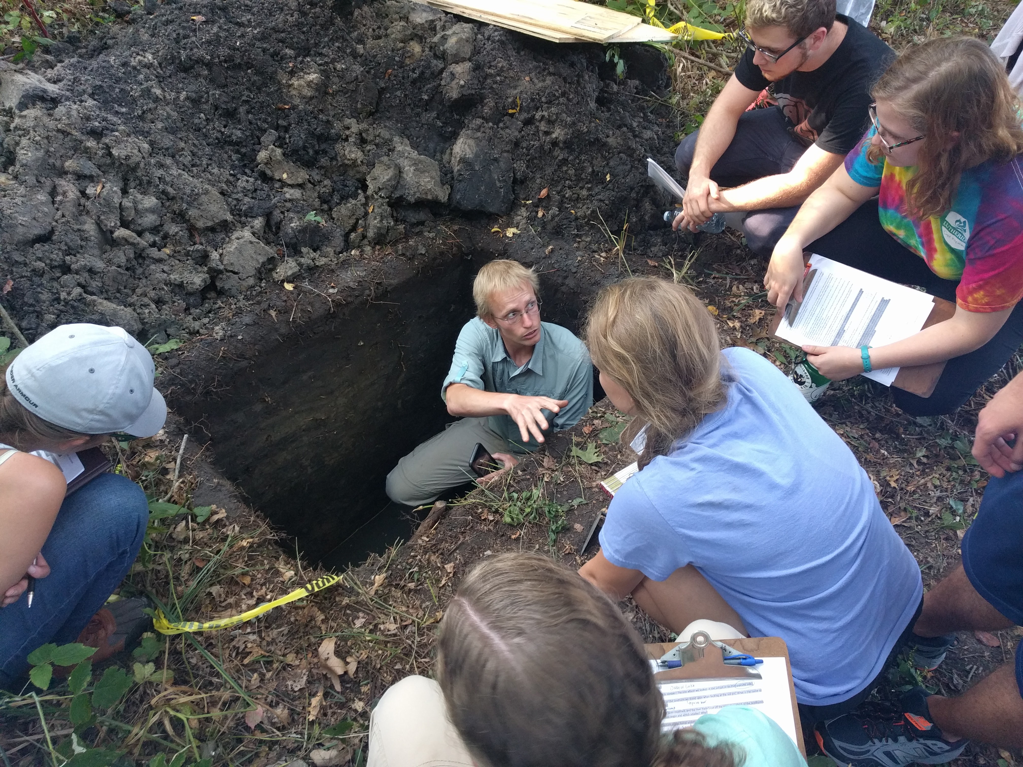 provides a deep perspective during a geomorphology field trip.