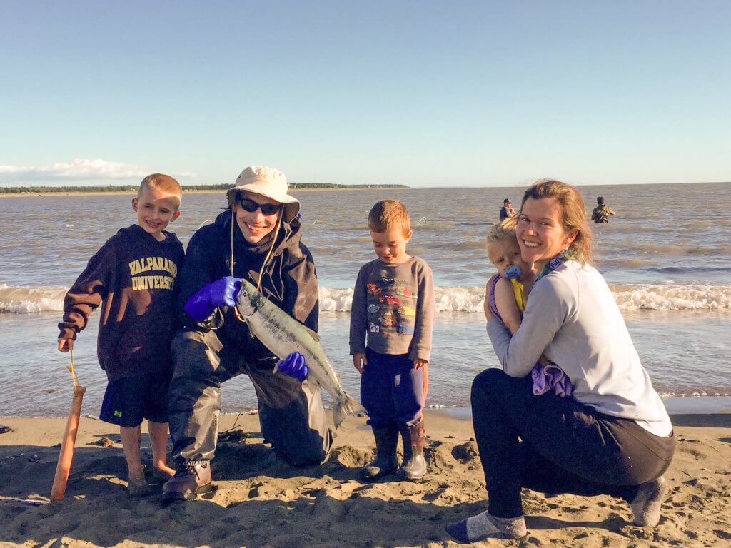 Karen Wallace ’04 Ottenweller and Mike Ottenweller ’04 are raising their three boys in Anchorage, Alaska. Recently, a Valpo sweatshirt came in handy to provide warmth for their oldest on the beach while they dipnetted for salmon at the Kenai River.